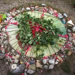 Roses for Children, de cirkel midden tussen de kring van stenen
